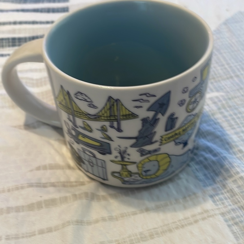 STARBUCKS - Picture 6 of 6